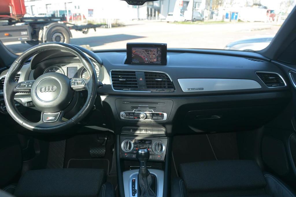 Audi Q3 2.0 TFSI quattro S Edition AUT|Clima|Cruise|NAVI|Goe, Euro 5, Gebruikt, 4 cilinders, Leder en Stof