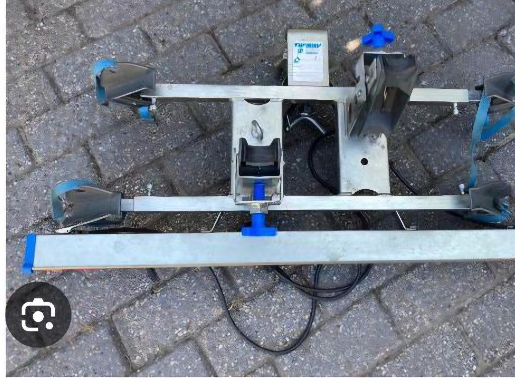 Twinny load, Ophalen, 2 fietsen, Gebruikt, Trekhaakdrager