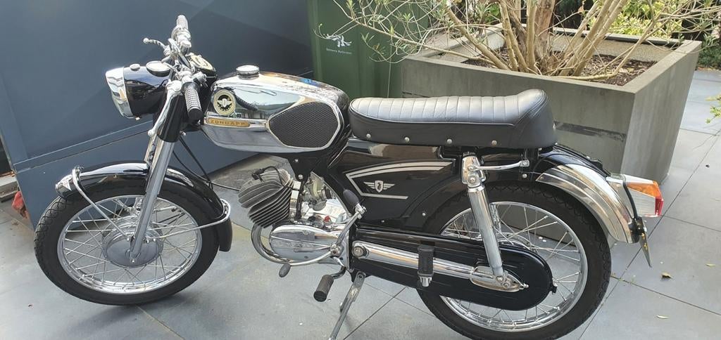 517 - 5bak., Fietsen en Brommers, Brommers | Zundapp, Ophalen, Overige modellen, Zo goed als nieuw, 5 versnellingen
