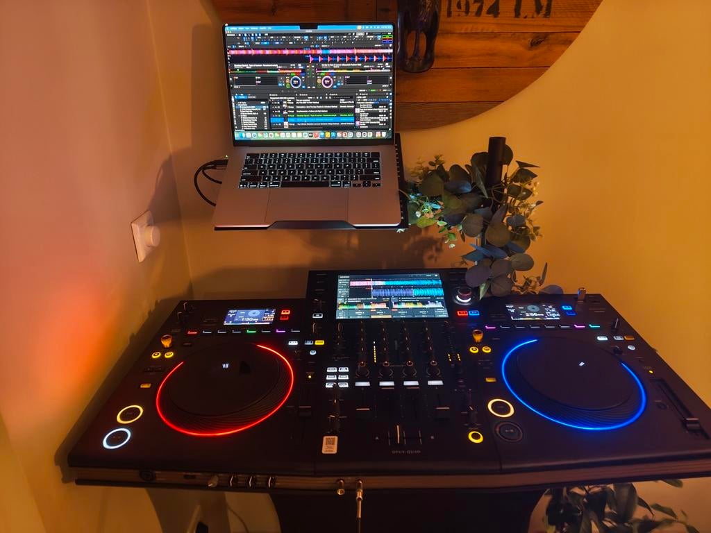 Opus Quad met flightcase protector en garantie in nieuwstaat, Ophalen, Zo goed als nieuw, Dj-set, Pioneer