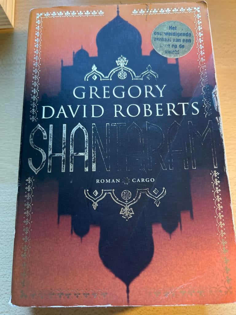 Shantaram - Gregory David Roberts, Ophalen of Verzenden, Gelezen, Nederland