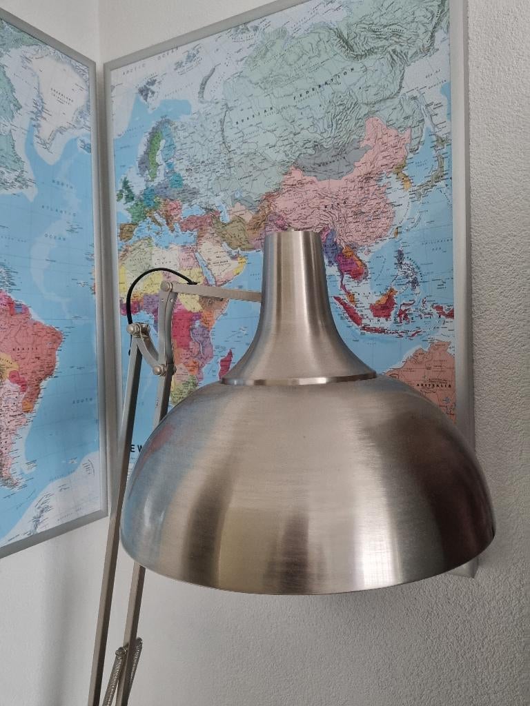 staande lamp, Huis en Inrichting, Ophalen, Zo goed als nieuw, Metaal, Modern
