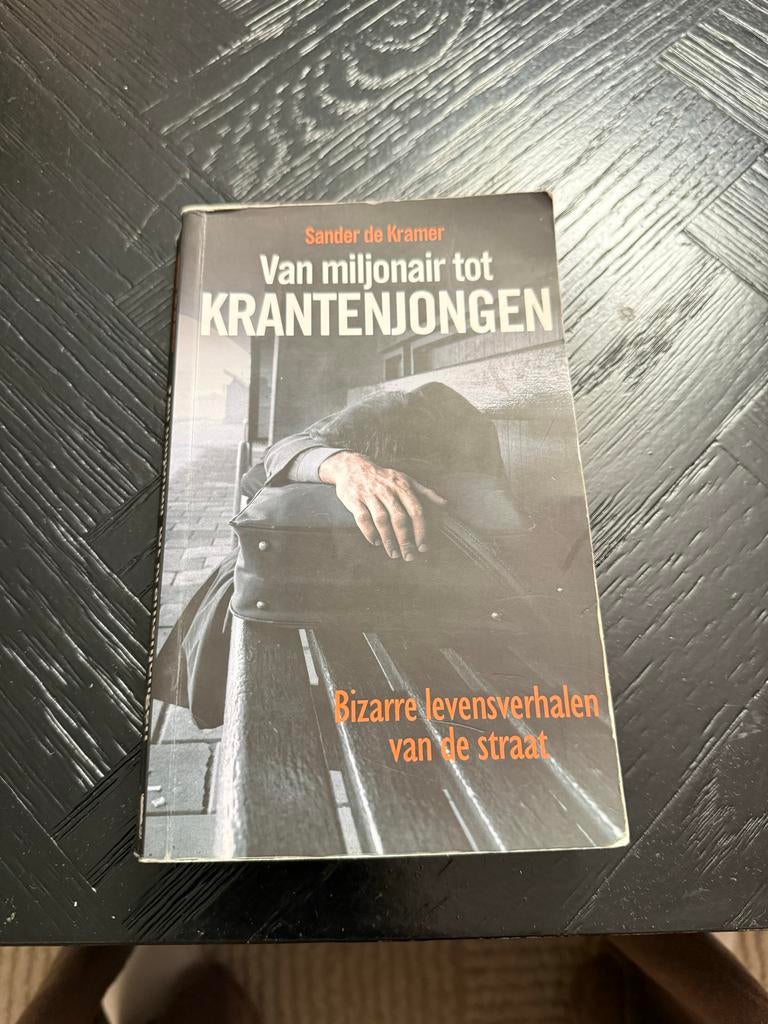 Van miljonair tot krantenjongen - Sander de Kramer, Boeken, Ophalen of Verzenden, Gelezen, Overige