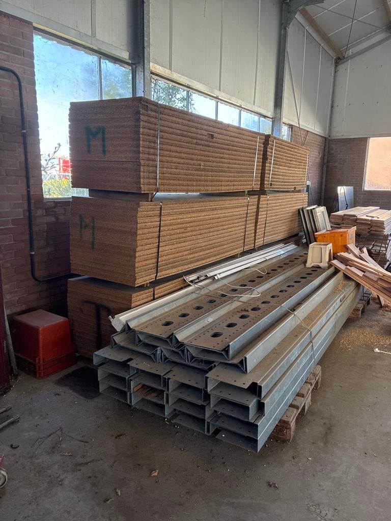 Entresolvloer / Verdiepingsvloer - 12x9 meter, Ophalen