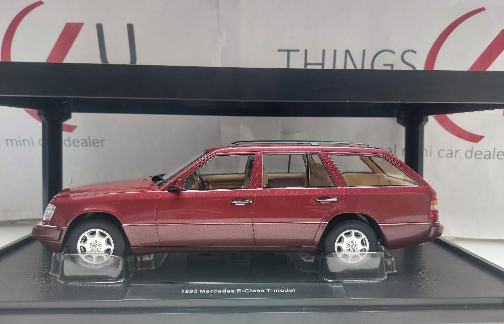 Triple9 1:18 Mercedes-Benz E-Klasse S124 almandine rood, Ophalen of Verzenden, Nieuw, Auto, Overige merken