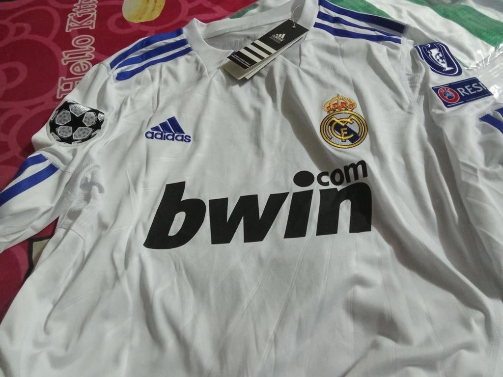 Real Madrid kaka m maat, Sport en Fitness, Voetbal, Ophalen of Verzenden, Nieuw, Shirt