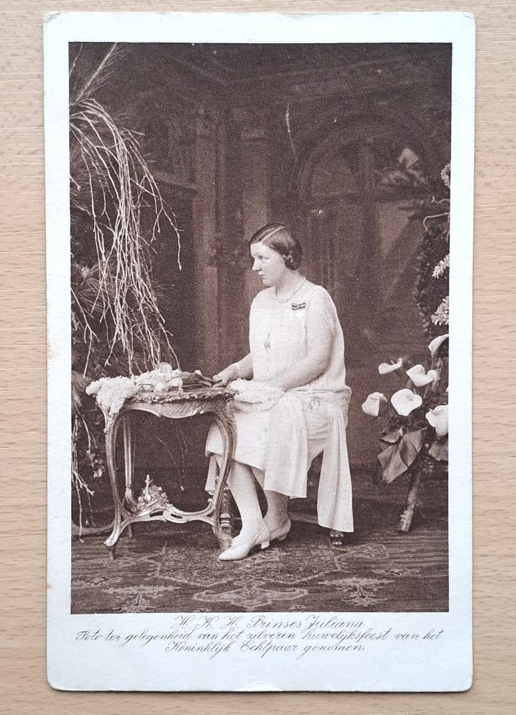 Oude ansichtkaart prinses Juliana, Verzenden, 1920 tot 1940, Ongelopen, Sterren en Beroemdheden