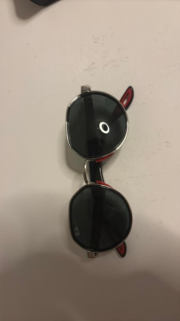 Mooie ray ban zonnenbril, Sieraden, Tassen en Uiterlijk, Zonnebrillen en Brillen | Dames, Ophalen of Verzenden, Zo goed als nieuw