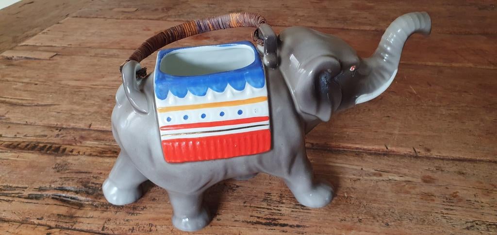 Antiek theepot Mosa olifant 1924, Antiek en Kunst, Ophalen of Verzenden