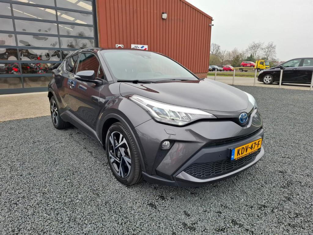 Toyota C-HR C-HR 1.8 HYBRID STYLE (bj 2022, automaat), Auto's, Gebruikt, 4 cilinders, Met garantie (alle), Leder en Stof