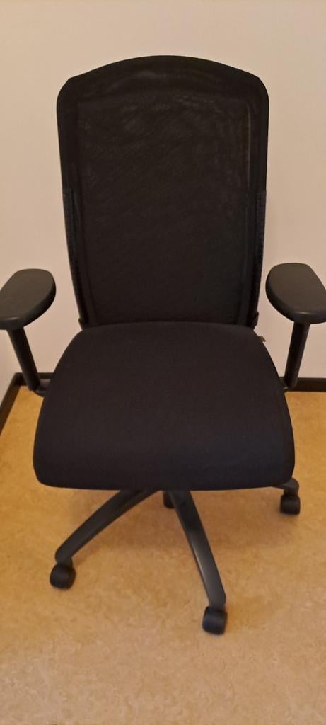 Degelijke Girsberger bureaustoel, Ophalen, Zo goed als nieuw, Zwart