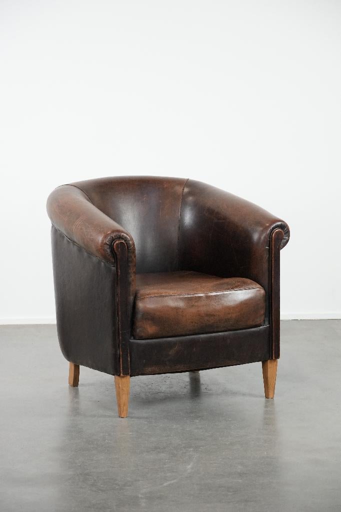 Karaktervolle clubfauteuil gemaakt van schapenleer, Ophalen, Gebruikt, ., Klassiek