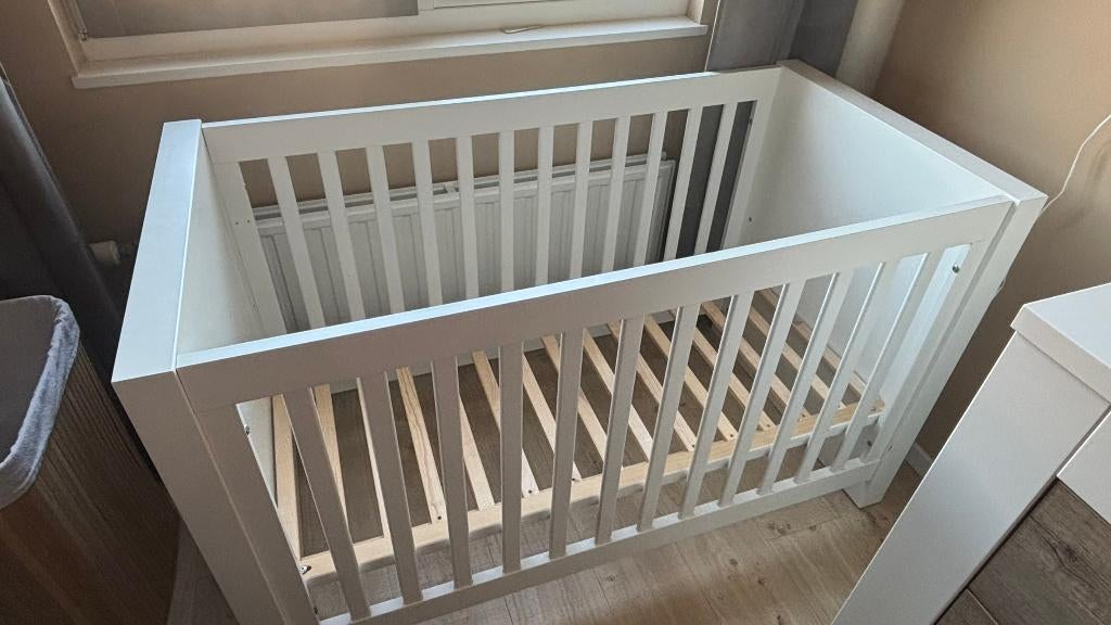 Kidsmill Long Island set - bed, commode, wandkubus, kapstok, Kinderen en Baby's, Kinderkamer | Complete kinderkamers, Ophalen