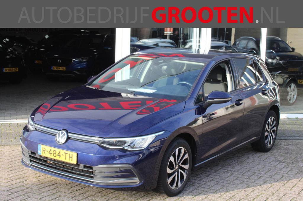 Volkswagen Golf 1.0 TSI Life Business (bj 2022), Stof, Gebruikt, Blauw, Bedrijf