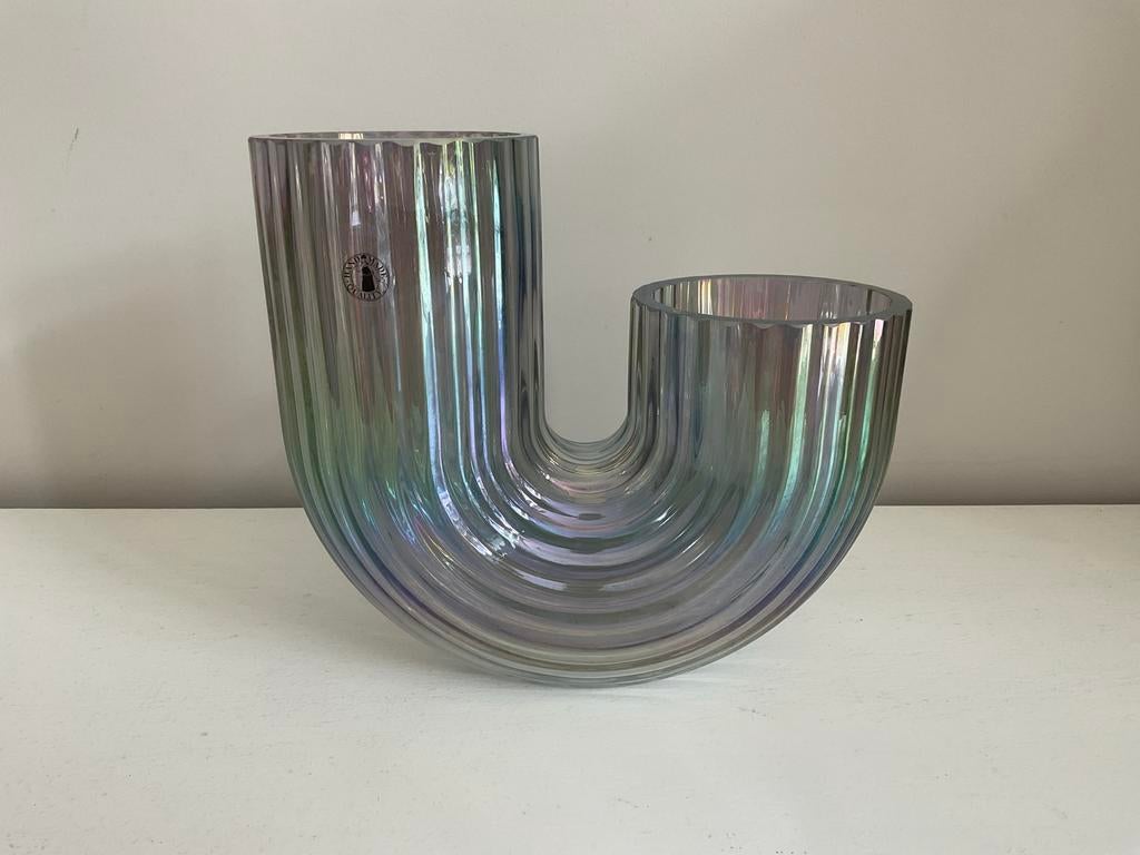 IKEA RÄFFELBJÖRK Vaas 20 cm hoog - parelmoer, Overige kleuren, Ophalen of Verzenden, Minder dan 50 cm, Glas