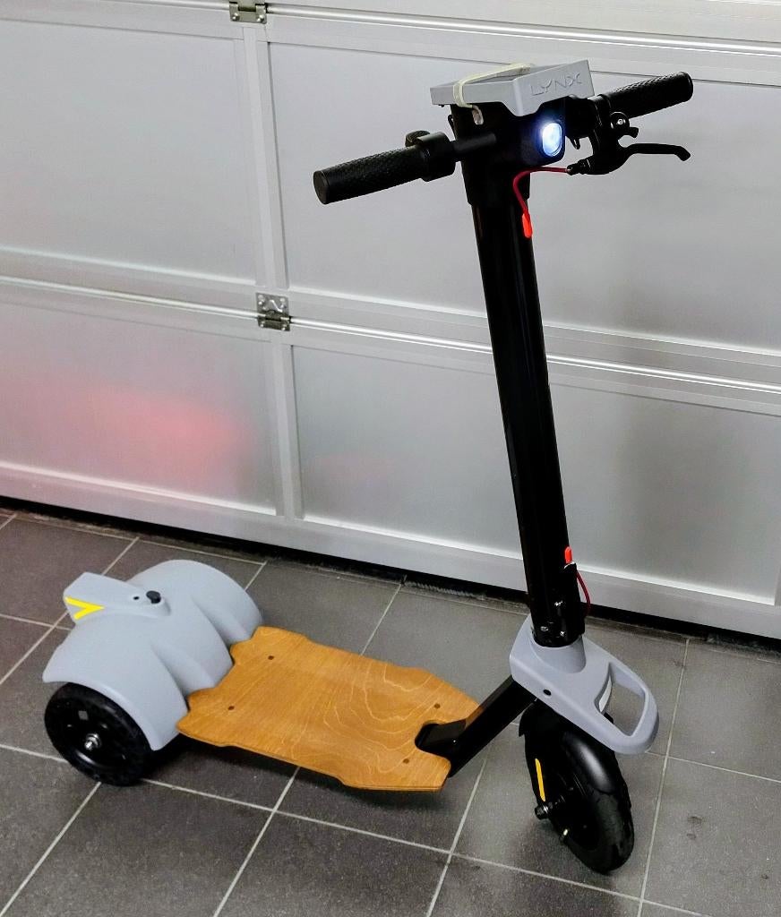 Stabiele driewiel E-step Lynx by Totem, Fietsen en Brommers, Steps, Zo goed als nieuw, Elektrische step (E-scooter), Ophalen of Verzenden