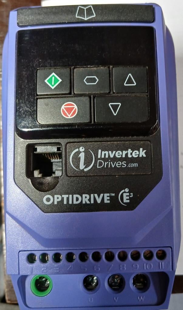 Frequentieregelaars 2 stuks 1.5kw, Ophalen of Verzenden, Zo goed als nieuw, Overige typen