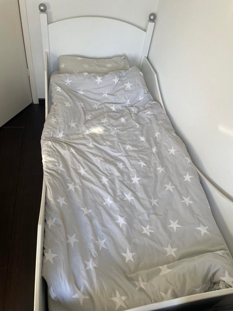 Ledikant van hout wit gespoten, inclusief matras 200 x 90 cm, Ophalen, 90 cm, Eenpersoons, Wit