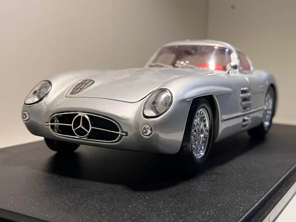 Modelauto collectie 1:18 + 1:24, Hobby en Vrije tijd, Modelauto's | 1:18, Ophalen of Verzenden, Zo goed als nieuw, Bburago