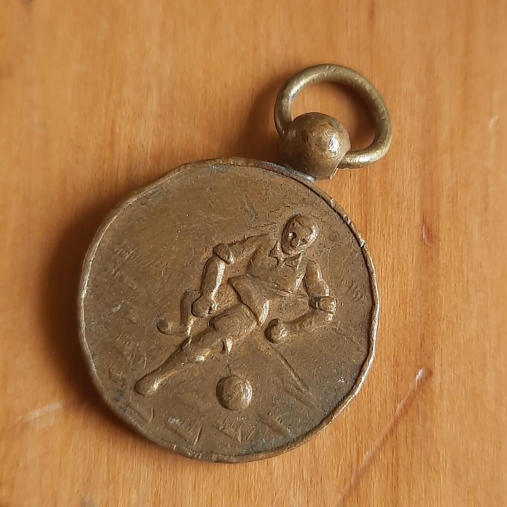 Oude Voetbal Medaille RCL 1957, Verzenden, Brons