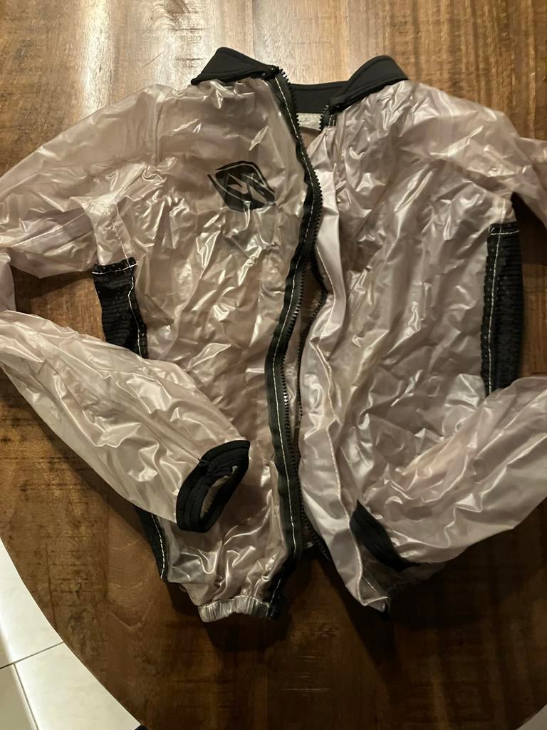 Kenny slechtweer overkasje kids, Ophalen of Verzenden, Tweedehands, Kinderen