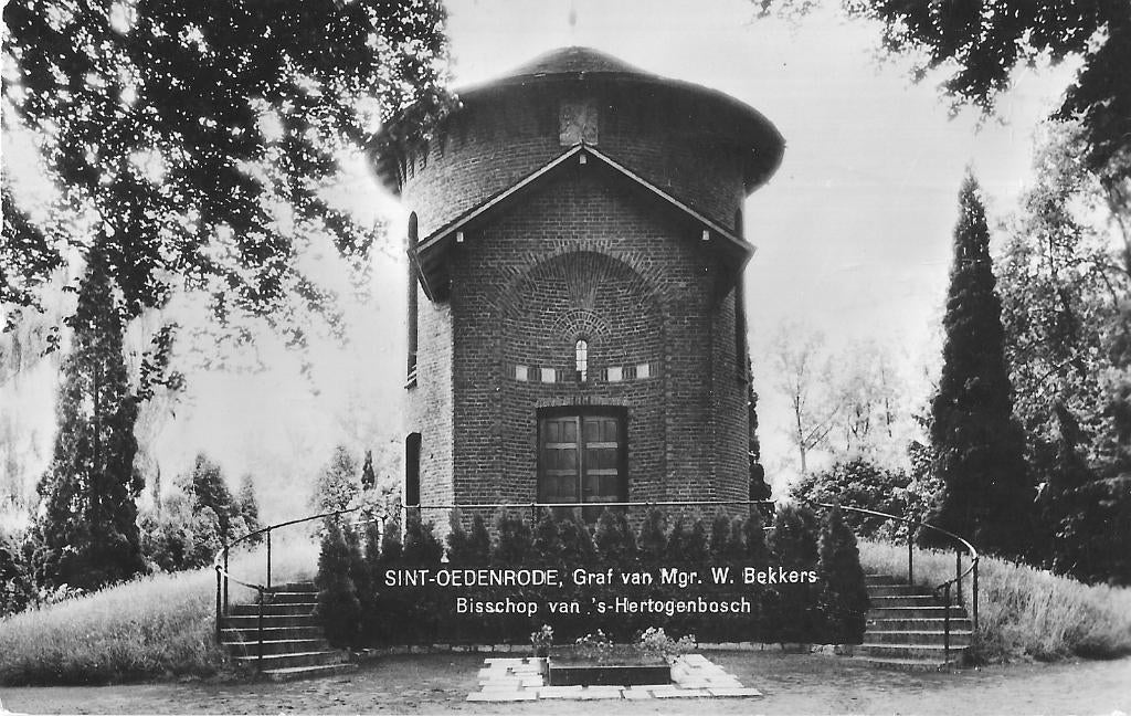 AK Sint-Oedenrode - Graf van Mgr. W. Bekkers, Verzamelen, Verzenden, 1960 tot 1980, Gelopen, Noord-Brabant