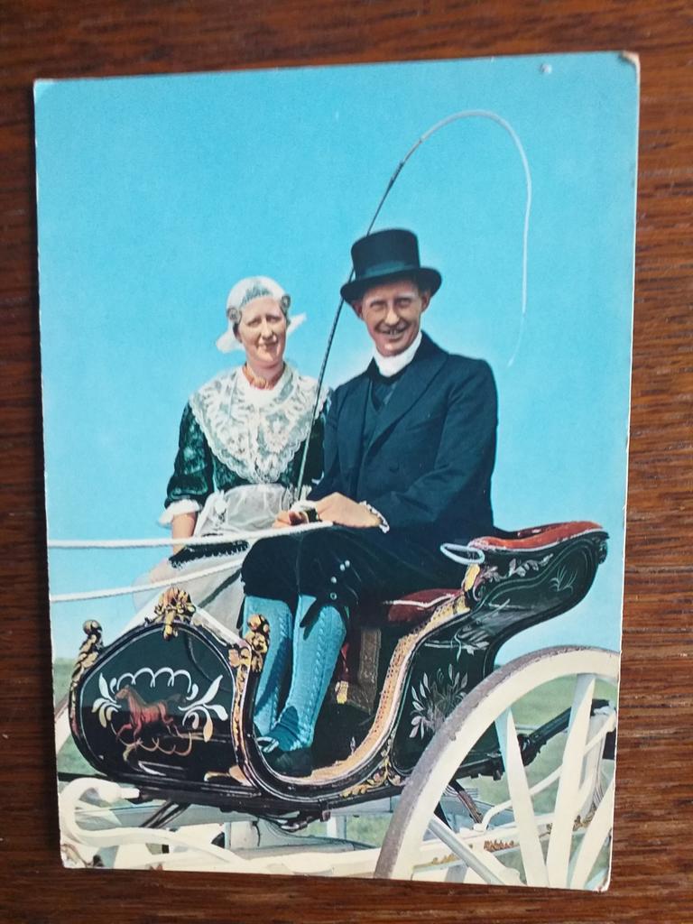 Friesland - friese klederdracht, Verzamelen, Ansichtkaarten | Nederland, Verzenden, Gelopen, Friesland