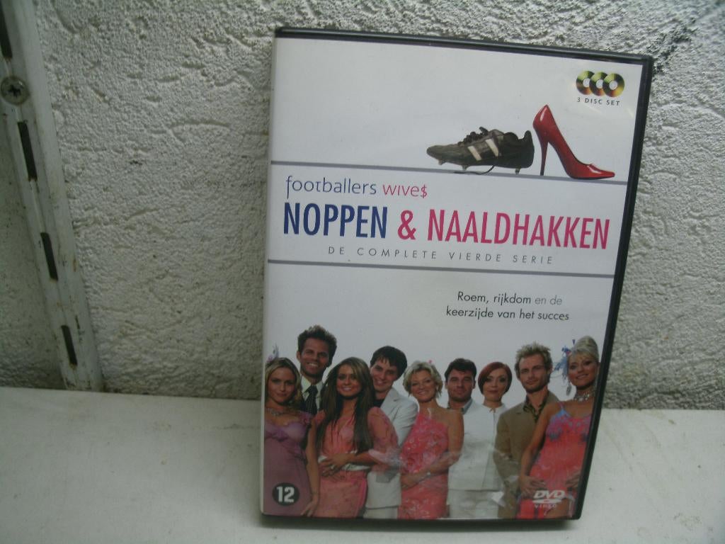dvd 281b noppen& naaldhakken 4e seizoen compl 3 dvd, Ophalen of Verzenden, Zo goed als nieuw, Actie en Avontuur