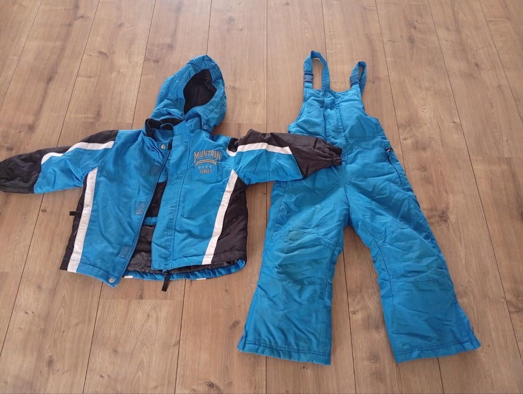 Skipak 2 delig maat 98/104, Ophalen of Verzenden, Zo goed als nieuw, Overige maten, Pak