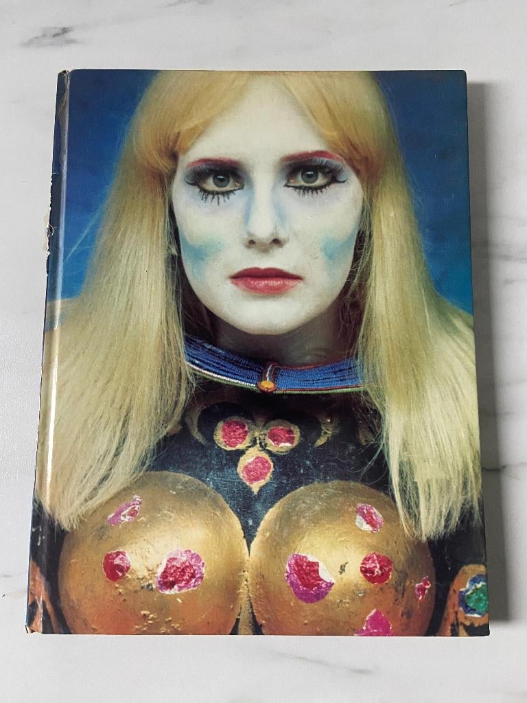 Amsterdam +‑ van Cor Jaring mét originele oranje wikkel, Boeken, Gelezen, Cor jaring, Ophalen of Verzenden, Overige onderwerpen