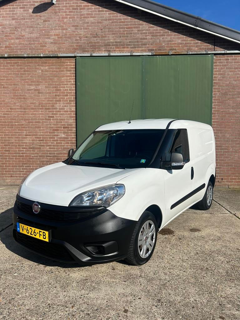 Fiat Doblo 1.3 MJ 16V 2017 *1STE EIGENAAR *BTW AUTO*TREKHAAK, Auto's, Bestelauto's, Voorwielaandrijving, Euro 5, Stof, 74 pk