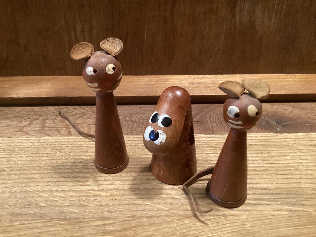 Hans Bolling design uit denemarken 2 poezen en een hond, Ophalen of Verzenden