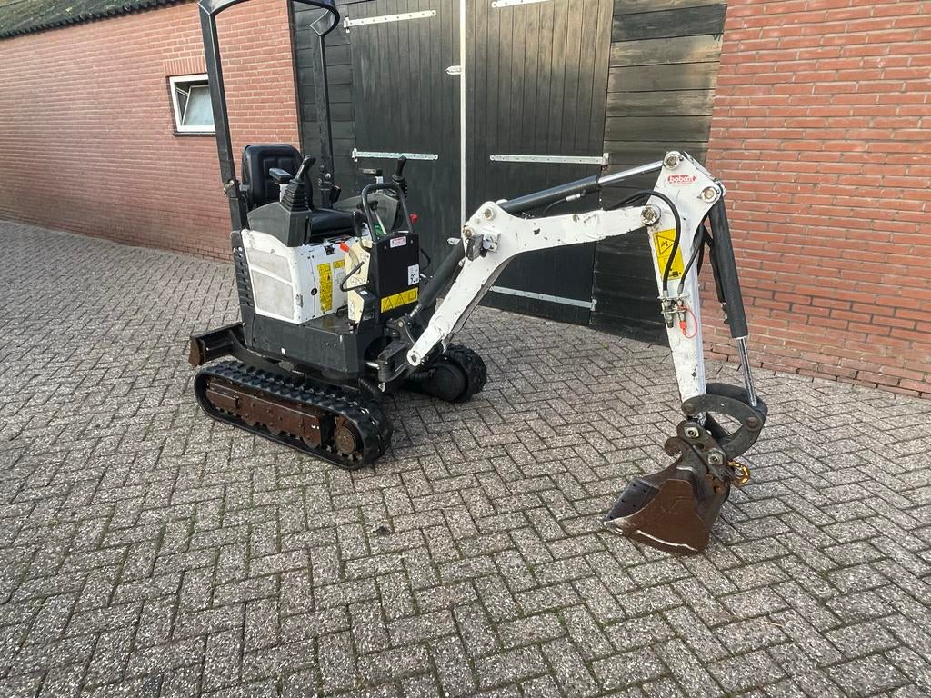 Bobcat E10 Bj 2012 - Spelingsarm + extra sloop functie, Tuin en Terras, Ophalen of Verzenden