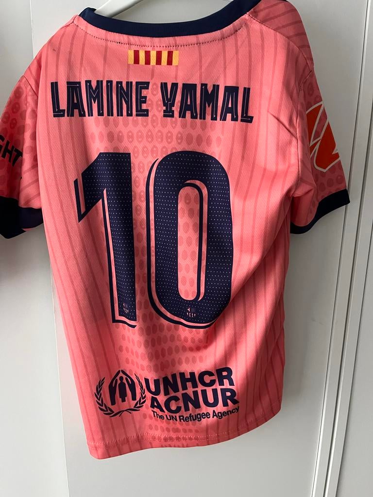 FC Barcelona Tenue Lamine Yamal Maat 116, Maat 116, Ophalen of Verzenden, Zo goed als nieuw, Zwembroek