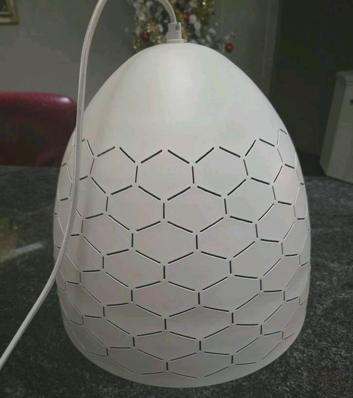 Moderne hanglamp met geometrisch patroon, Ophalen of Verzenden, Zo goed als nieuw, Metaal, Modern