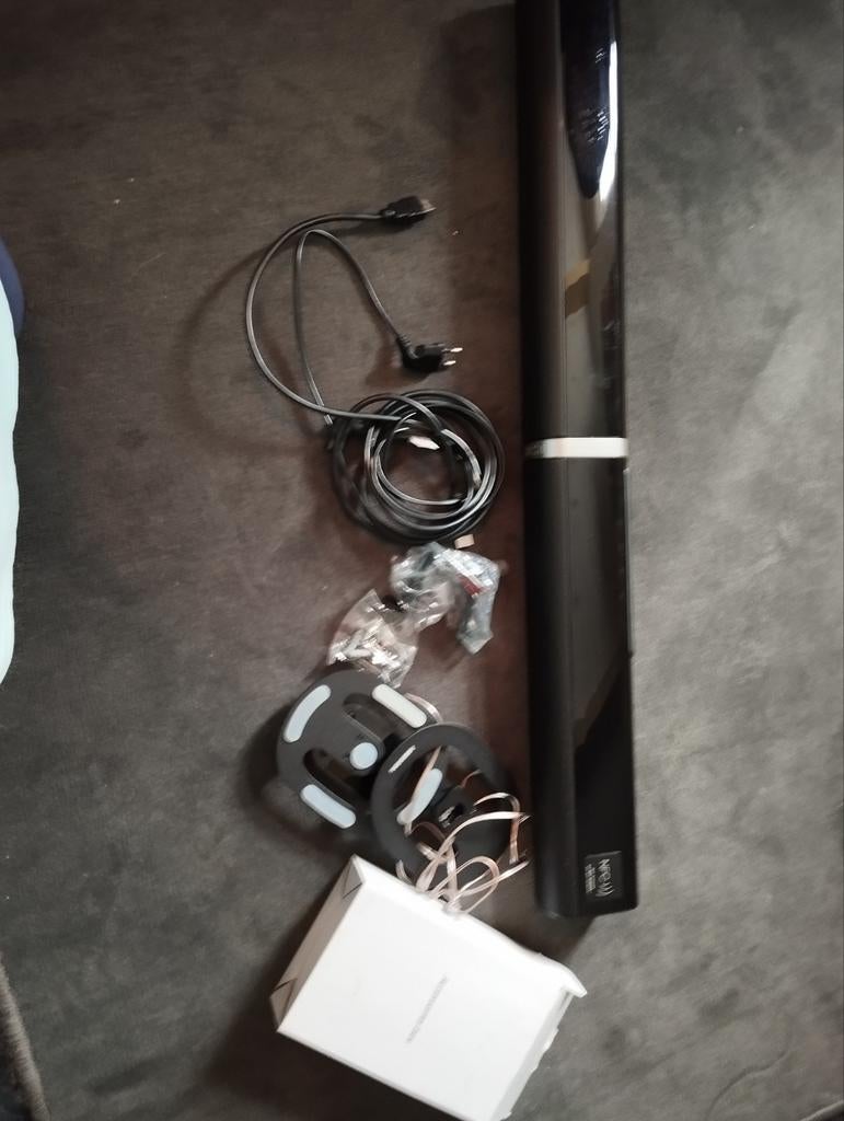 Soundbar Medion met toebehoren, Ophalen, Zo goed als nieuw