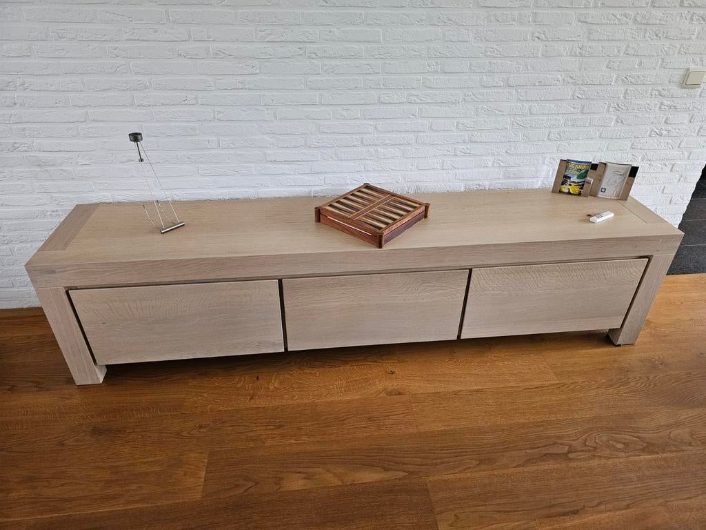 Eiken kast Goosens, Ophalen