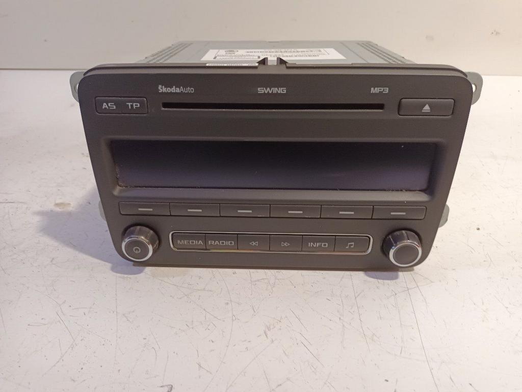 Radio Skoda Fabia, Auto diversen, Autoradio's, Ophalen of Verzenden, Van der Ven Autorecycling B.V., Onderdelen@venauto.nl, Ettenseweg 76, 4706 PB Roosendaal, The Netherlands
