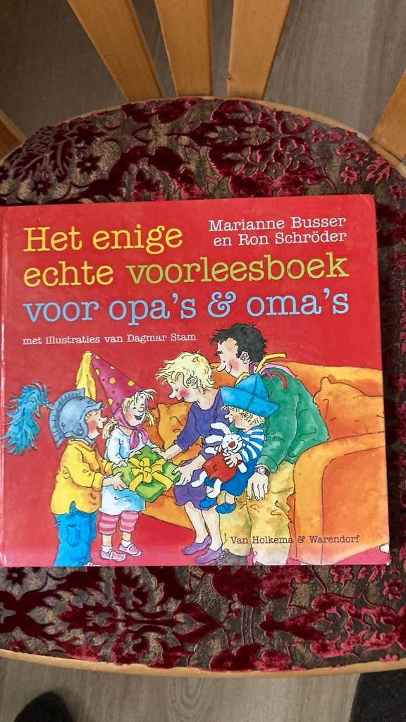Enige echte voorleesboek voor opa's en oma's, Boeken, Fictie algemeen, Ophalen of Verzenden, Zo goed als nieuw, Voorleesboek