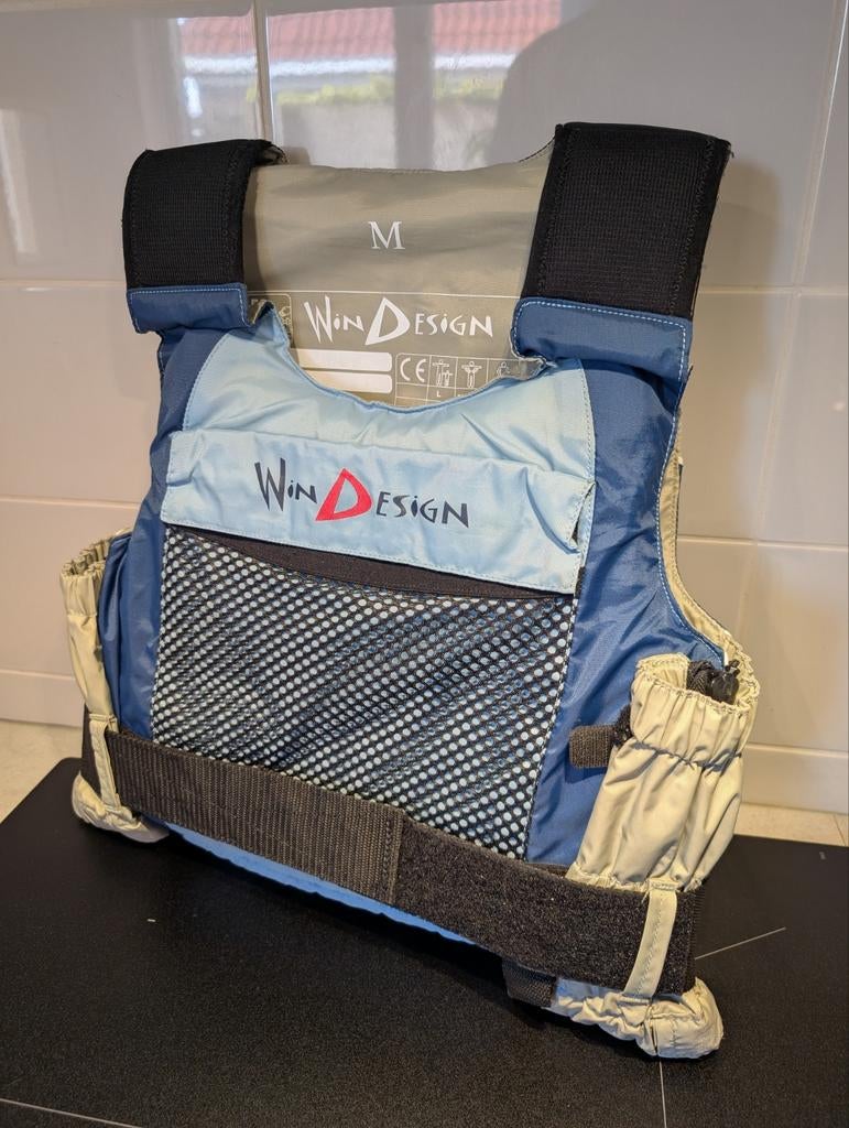 Drijfvest - Maat M - 50Newton - zo goed als nieuw, Ophalen of Verzenden, Zo goed als nieuw, Wetsuit