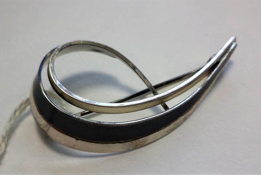 Teka, Theodor Klotz  Modernistische zilveren broche (2147), Ophalen, Zo goed als nieuw, Zilver, Zilver