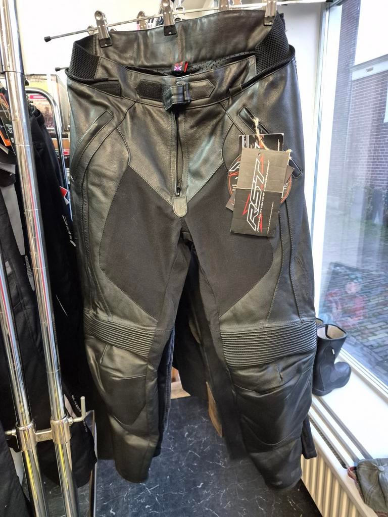RST Motorbroek 42, Nieuw met kaartje, RST, Broek | leer, Ophalen of Verzenden