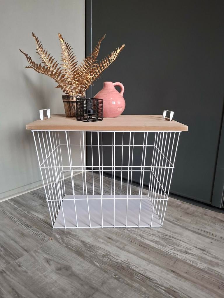 Bijzettafel - mand, Ophalen, Zo goed als nieuw, Hout