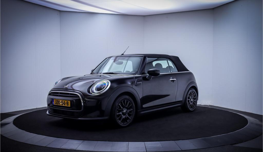 MINI Cabrio 1.5 Aut. Cooper FULL LED | CAMERA | SFEER VERL., 136 pk, Gebruikt, Zwart, Cabriolet