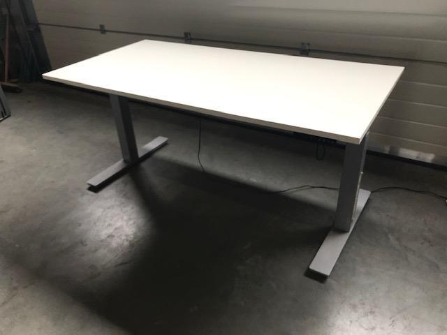 Thuiswerkplekken, grote voorraad bureaus en bureaustoelen!!, Timmer Kantoormeubelen, Info@timmerkantoormeubelen.nl, Muskushouwsestraat 22, 6666 MC Heteren