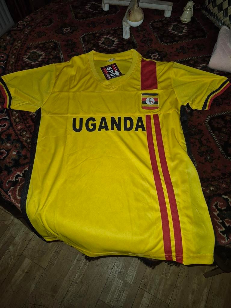 Uganda Voetbalshirt - Geel met Rode Strepen, Sport Wear, Maat 48/50 (M), Geel, Nieuw
