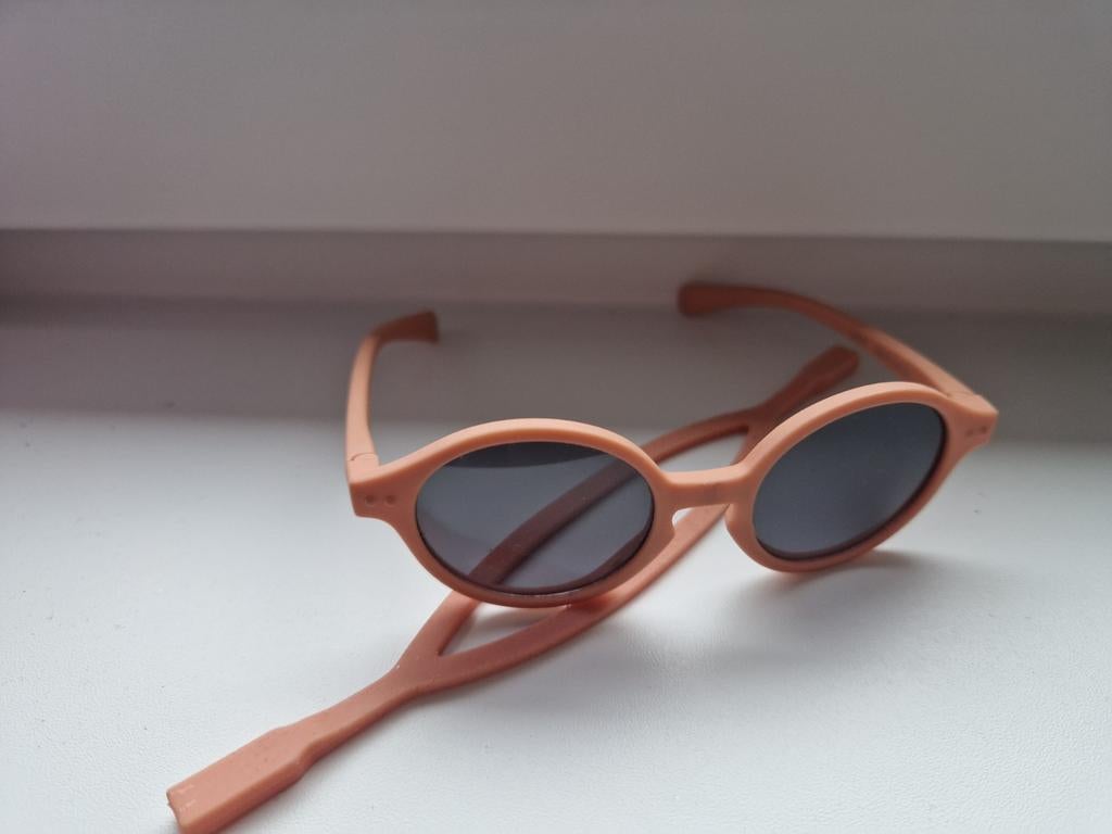 Izipizi zonnebril baby 12-24 maanden, Ophalen of Verzenden, Gebruikt, Izipizi