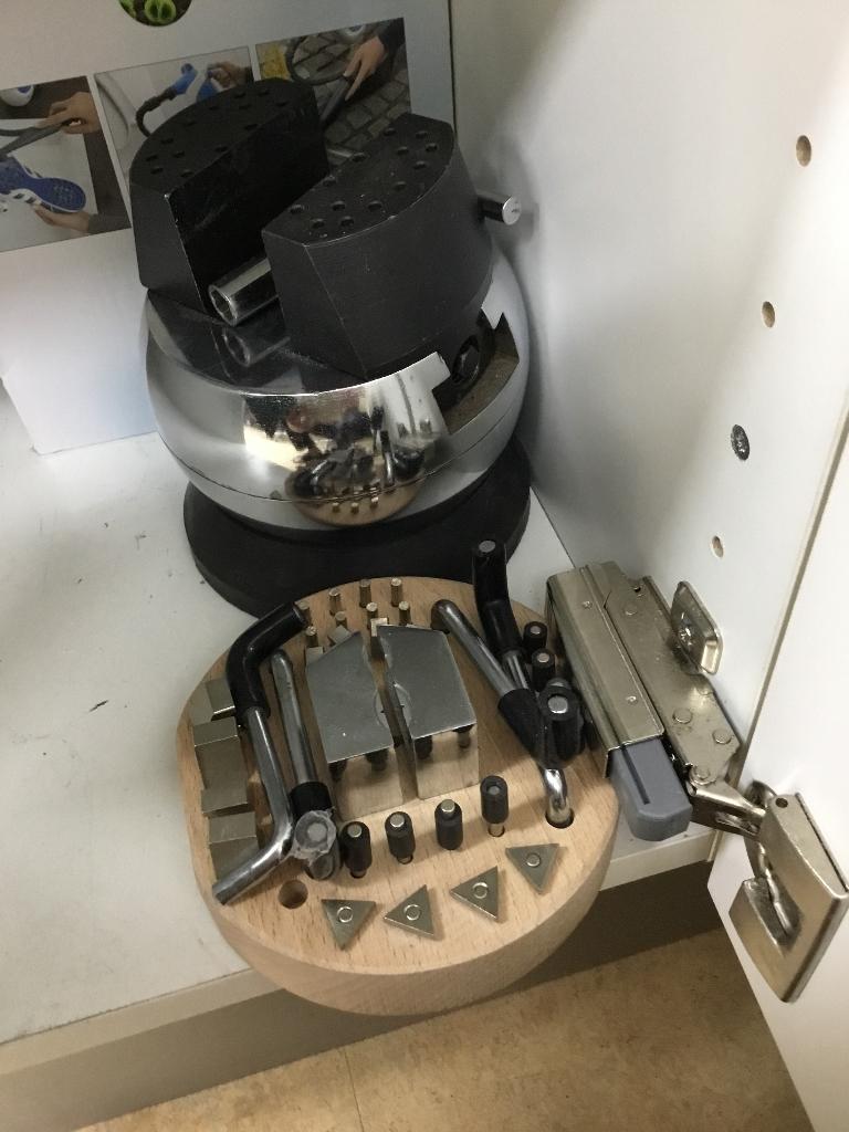 Goudsmeden graveerkogel, Ophalen of Verzenden, Zo goed als nieuw