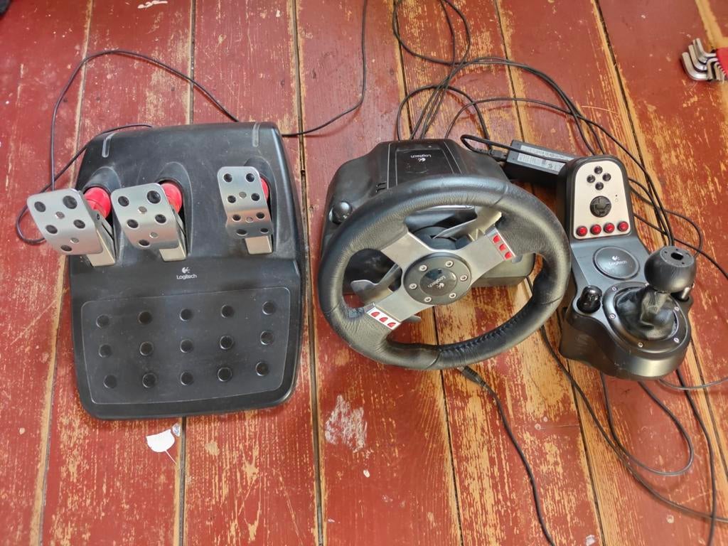 Logitech G27 racestuur, Gebruikt, 1 speler, Racen en Vliegen, Ophalen of Verzenden