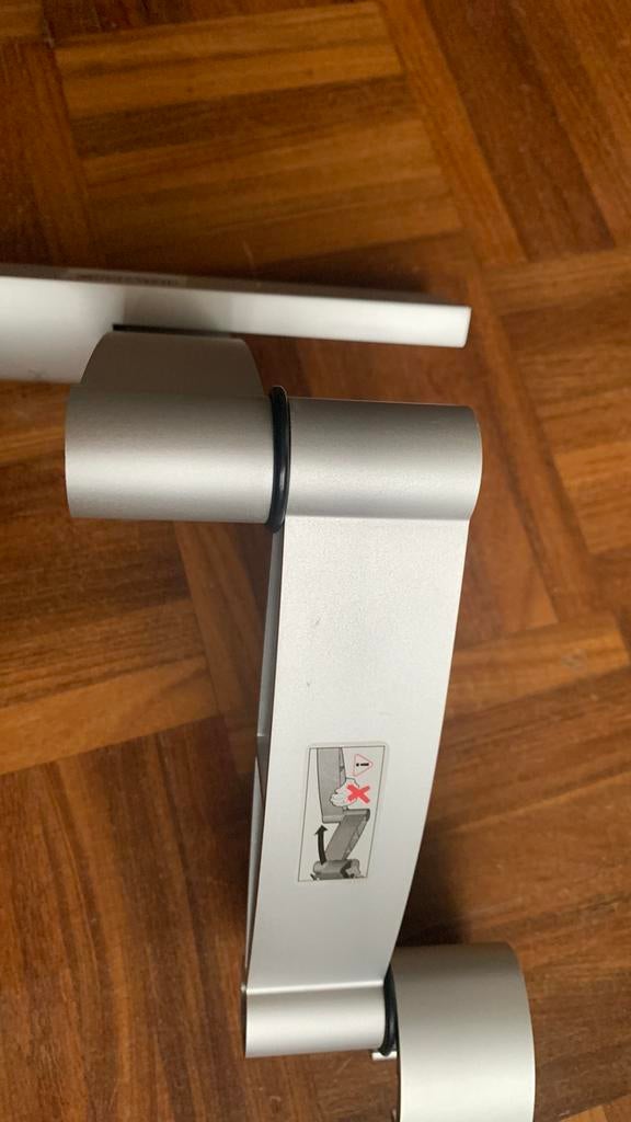 Mooie z.g.a.n. Vogels t.v beugel rijk wijdte is 40cm, Audio, Tv en Foto, Televisiebeugels, Ophalen of Verzenden, Zo goed als nieuw